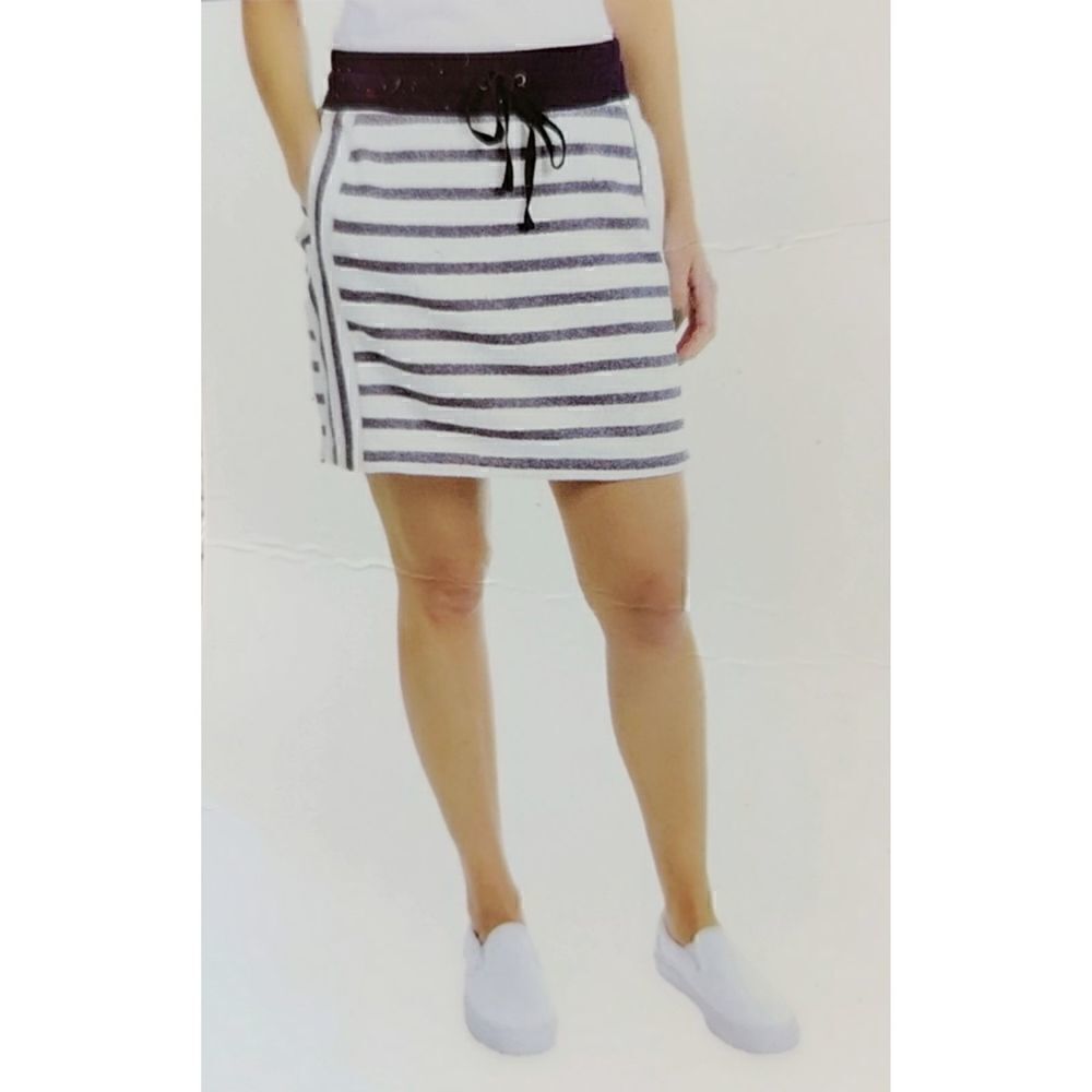 Jones New York striped athletic mini skirt sz S